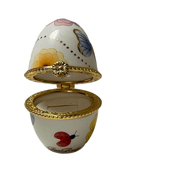 Ben Bridge 2002 Ring Box Porcelain Egg Butterflies Hinged Trinket Box 2-1/4" - Picture 2 of 7